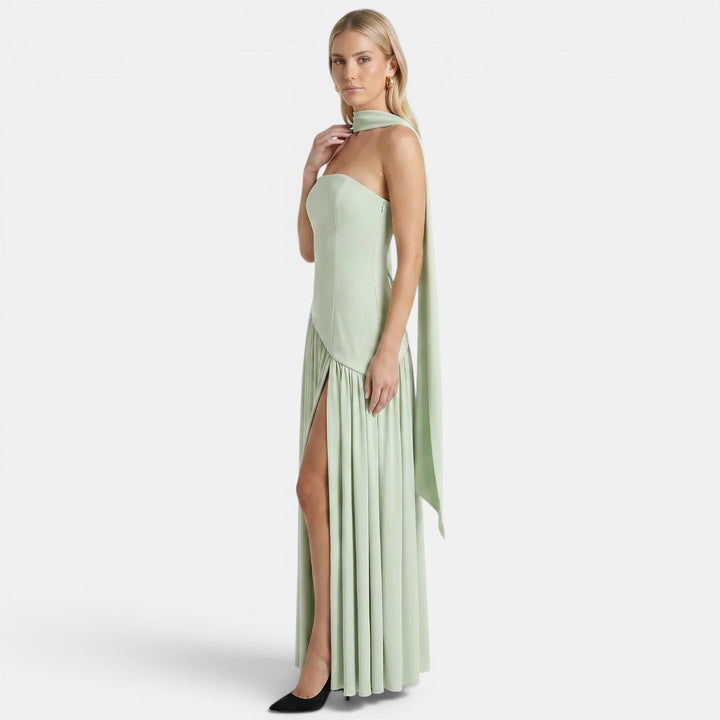 Women's Elegant Strapless Maxi Dress with Flowing Silhouette